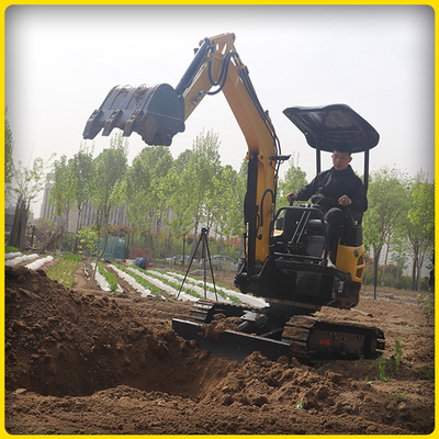 calidad Refrigeración por agua Mini Crawler Excavator 20kw 2T con el cilindro tres fábrica